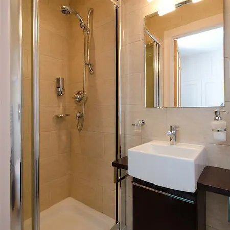 St George's Country House 4*